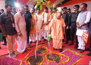 सरस्वती विद्या मंदिर, रामबाग के नए प्रस्तावित भवन का बसहवां में मुख्यमंत्री ने किया शिलान्यास